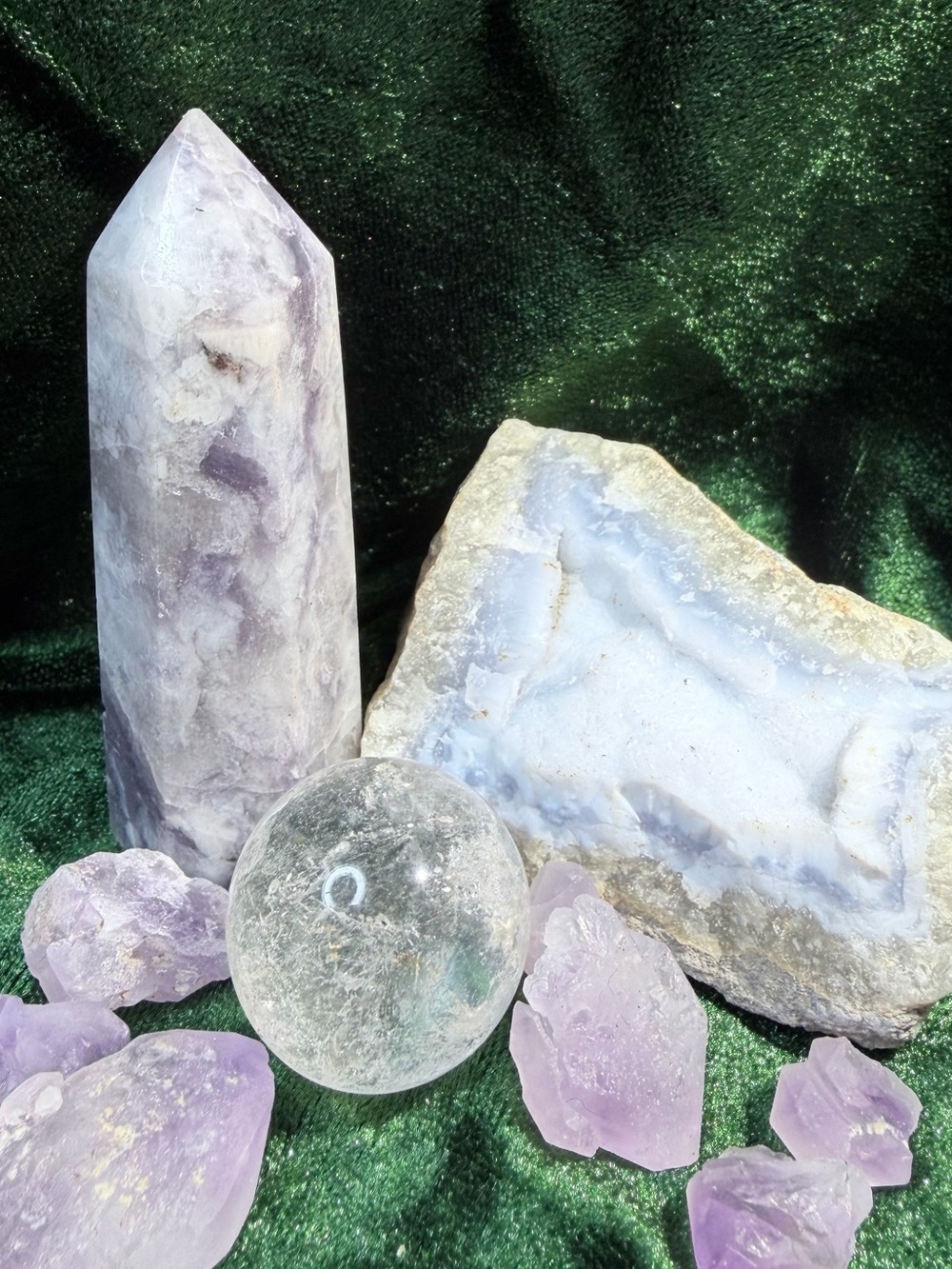 Amethyst Crystal Tower Crystal Ball Décor - Purple Healing Accent